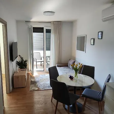 Empress Apartman